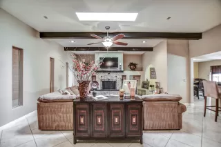 Photo #5: 6104853 Listing