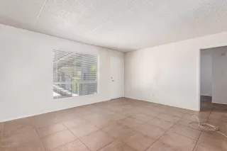 Photo #4: 6104912 Listing