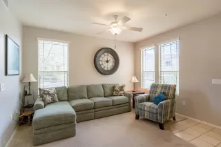 Photo #1: 6104926 Listing 