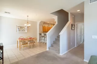 Photo #3: 6104926 Listing 