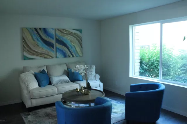 MLS: 6105015 Condo For Sale