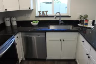 Photo #6: 6105015 Listing 