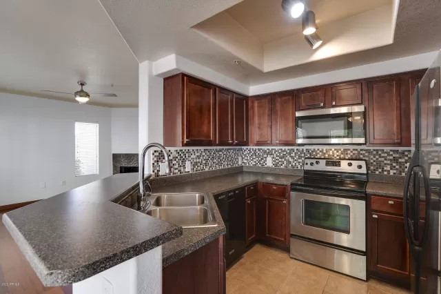 MLS: 6105030 Condo For Sale