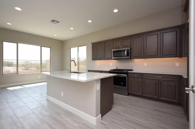 MLS: 6105052 Condo For Sale