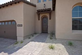 Photo #2: 6105052 Listing