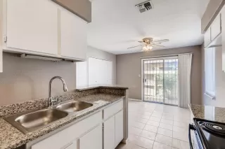 Photo #5: 6105349 Listing 