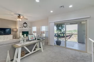 Photo #2: 6105372 Listing