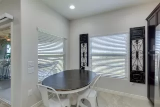 Photo #4: 6105372 Listing