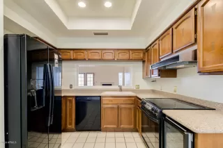 Photo #5: 6105397 Listing