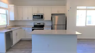 Photo #3: 6105539 Listing