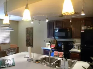 Photo #2: 6105666 Listing