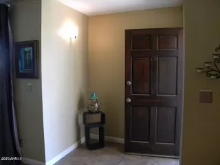 Photo #5: 6105666 Listing