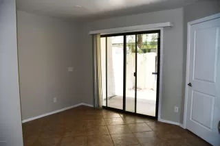 Photo #6: 6105674 Listing