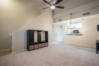 Photo #3: 6105783 Listing