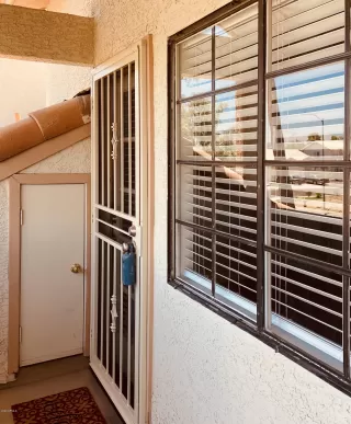 Photo #2: 6106045 Listing