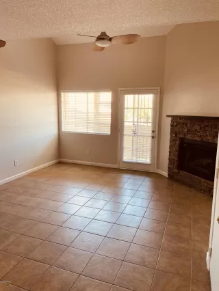 Photo #5: 6106045 Listing