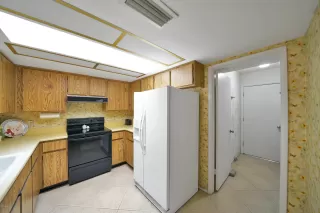 Photo #5: 6106273 Listing