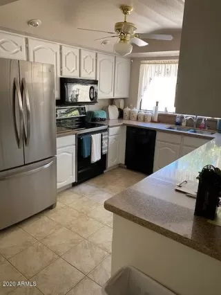 Photo #3: 6106443 Listing