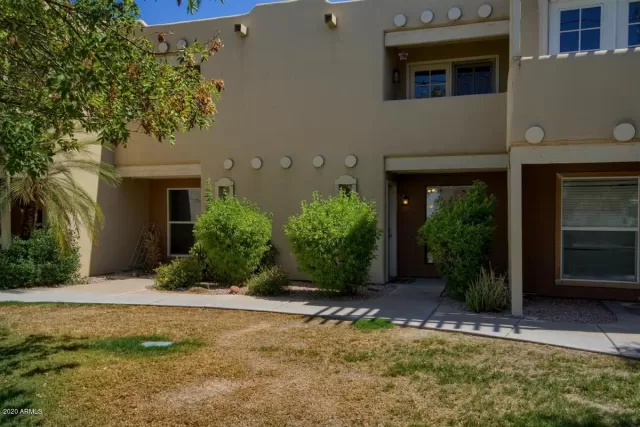 MLS: 6106532 Condo For Sale