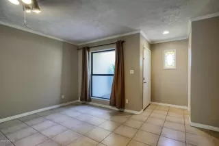 Photo #4: 6106532 Listing