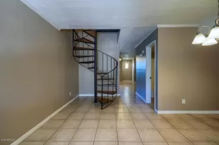 Photo #5: 6106532 Listing