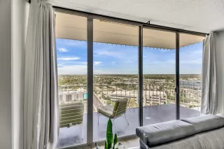 Photo #6: 6106674 Listing