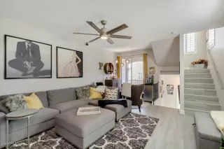 Photo #3: 6106698 Listing 