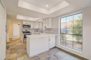 Photo #3: 6106734 Listing