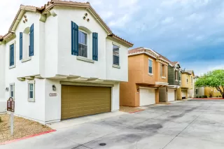 Photo #2: 6106754 Listing