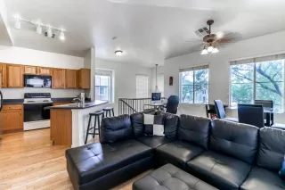 Photo #4: 6106754 Listing