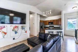 Photo #5: 6106754 Listing