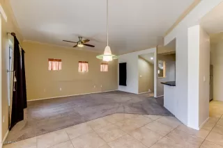 Photo #5: 6106810 Listing