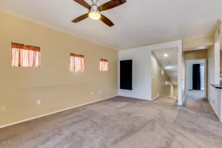 Photo #6: 6106810 Listing