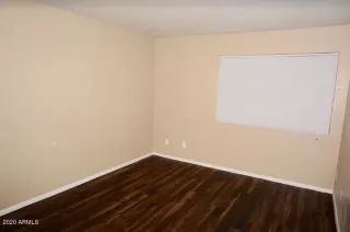 Photo #5: 6106836 Listing