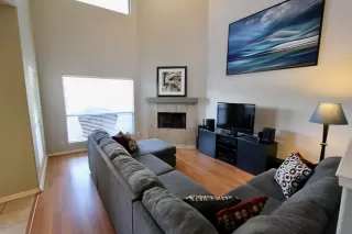 Photo #1: 6106849 Listing