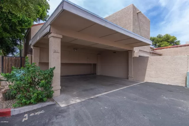 MLS: 6106878 Condo For Sale