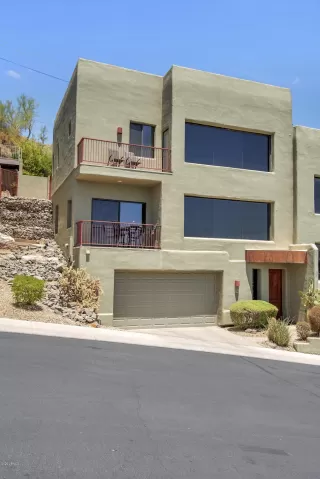 Photo #2: 6107087 Listing 