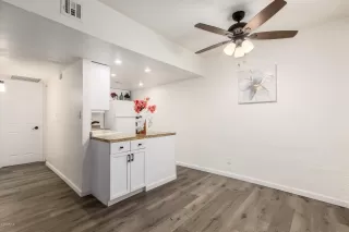 Photo #6: 6107094 Listing 