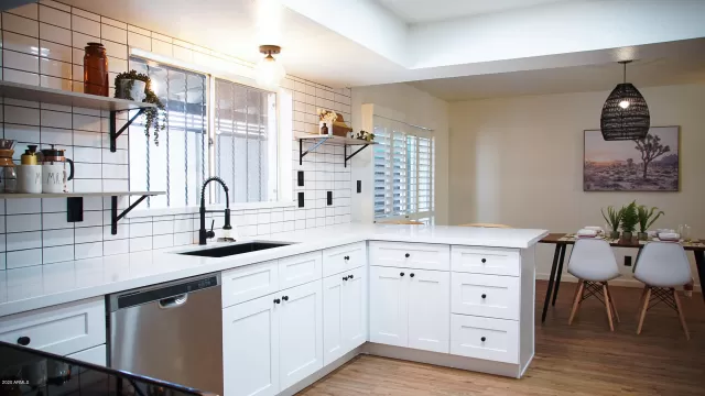 MLS: 6107115 Condo For Sale