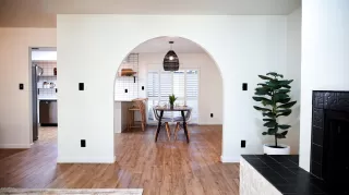 Photo #3: 6107115 Listing