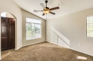 Photo #3: 6107118 Listing