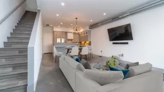 Photo #3: 6107153 Listing