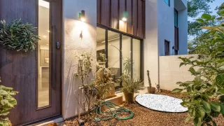 Photo #5: 6107153 Listing