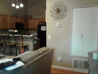 Photo #3: 6107196 Listing