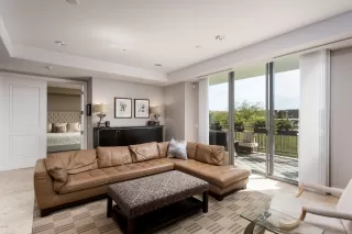 Photo #1: 6107238 Listing