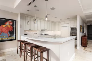 Photo #3: 6107238 Listing