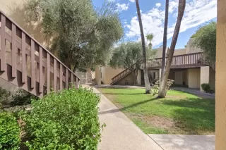 Photo #4: 6107277 Listing