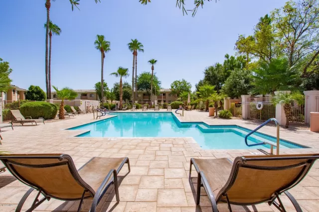 MLS: 6107312 Condo For Sale