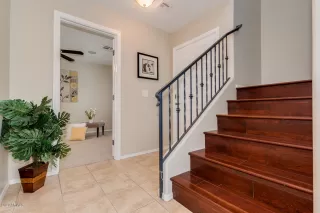 Photo #5: 6107319 Listing