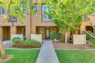 Photo #5: 6107330 Listing